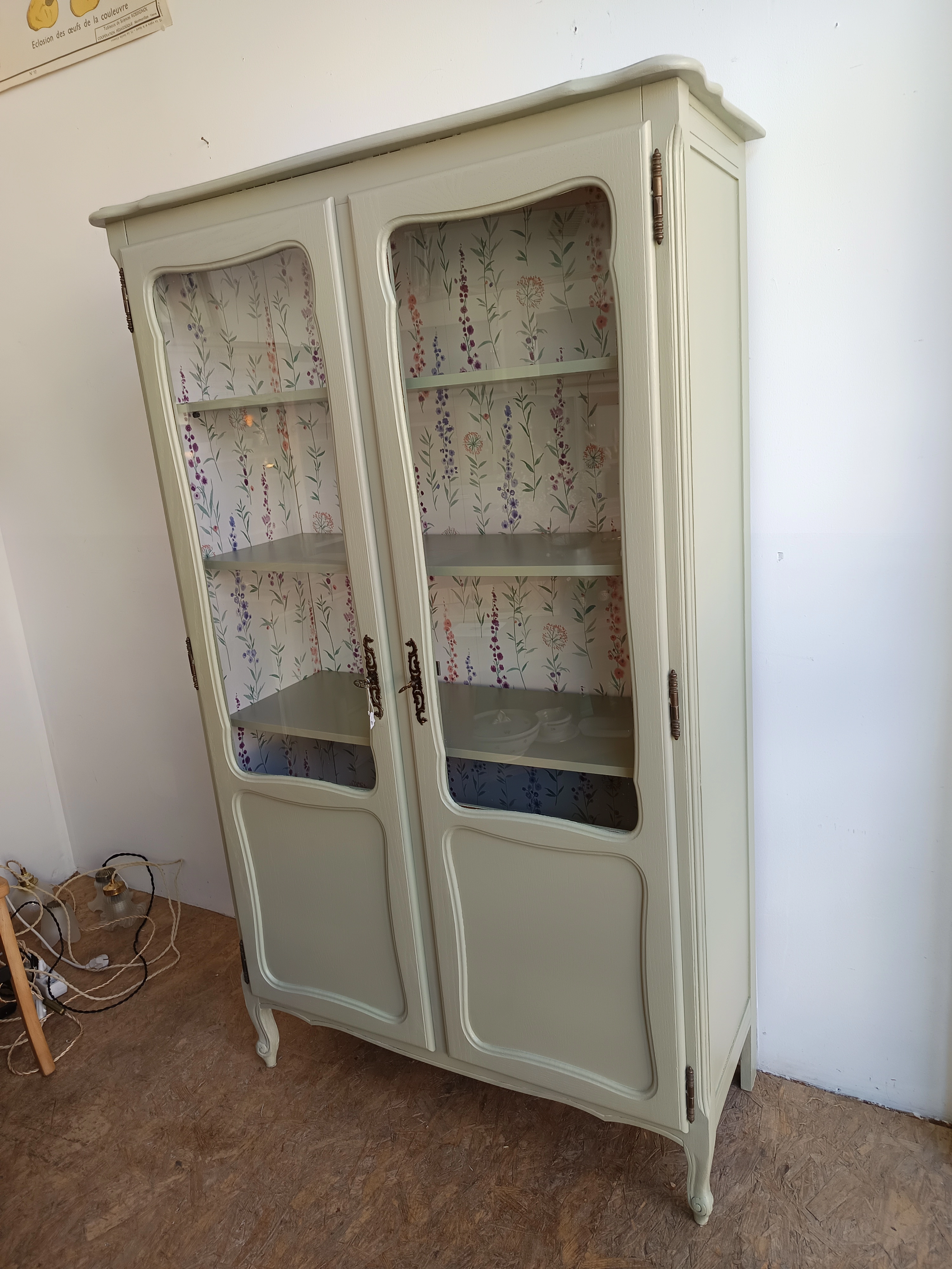 armoire vitrée 