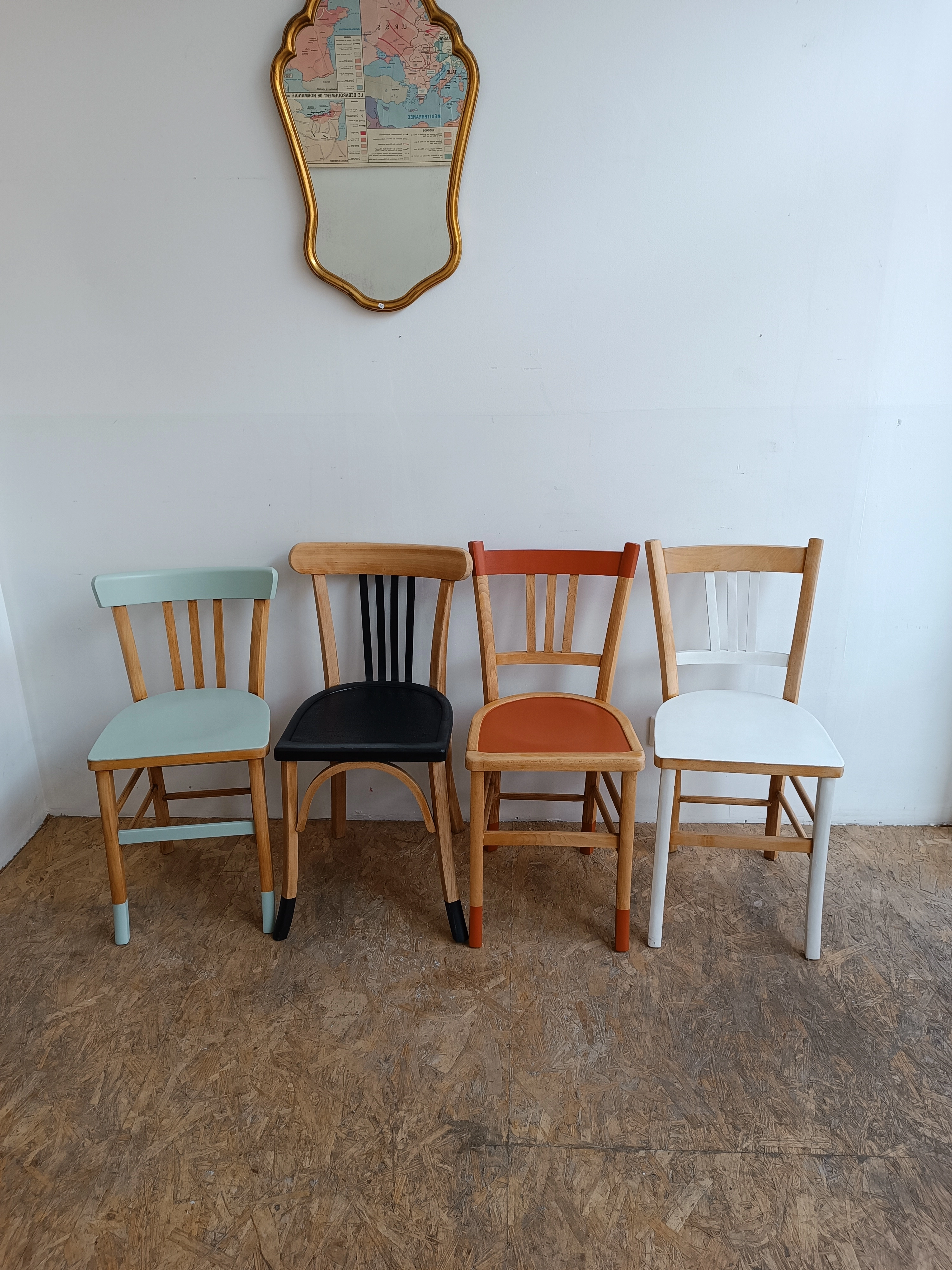 chaises dépareillées 